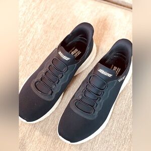 NWOT - Skechers Men's Hands Free Slip-ins Bobs Squad Chaos-Daily Hype Sneaker